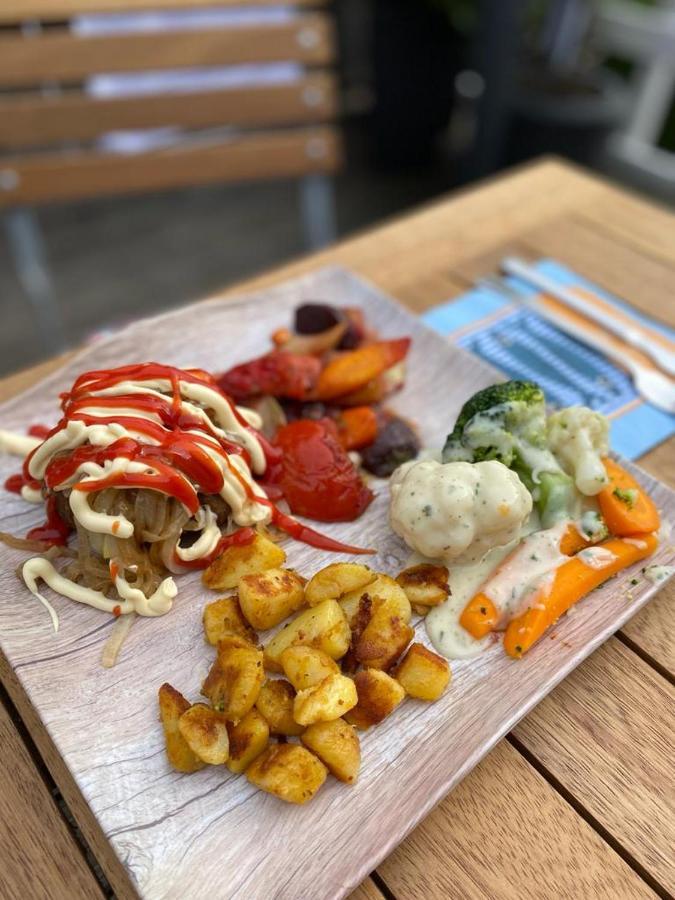 Bed & Breakfast Moments Schagen Bagian luar foto